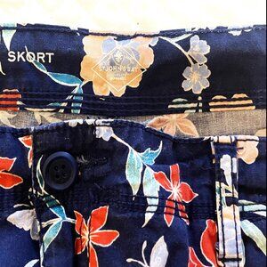 SKORTS By St John's Bay, W/Multi Colored Flowers  2 Front Pockets only, Size 20